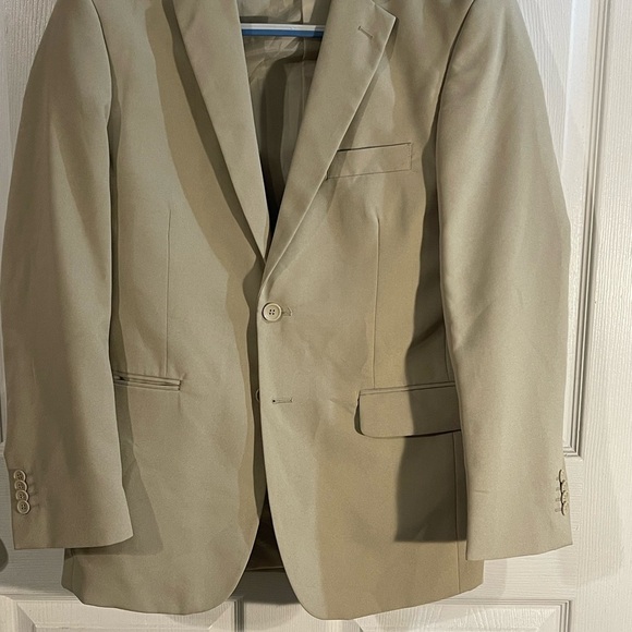 Men's Classic Tan Blazer - Picture 2 of 9